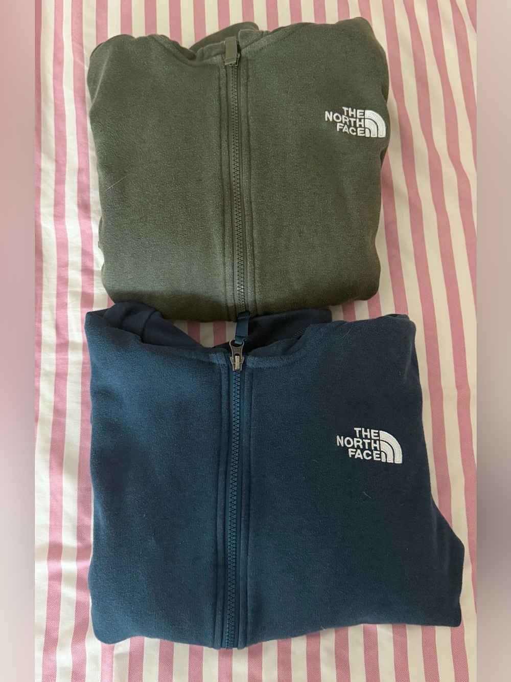 Bundle of 2 The North Face Women Zip Jackets in Olive Green and Navy Blue